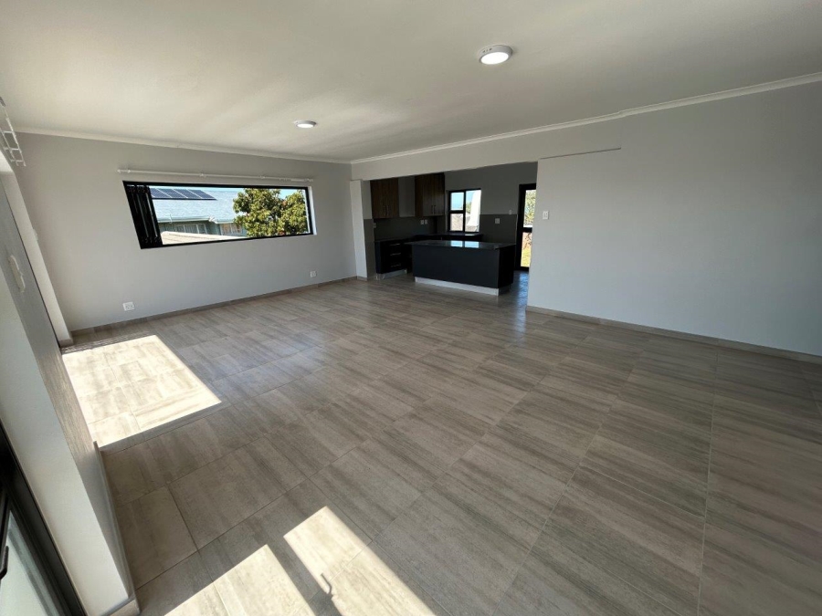 9 Bedroom Property for Sale in Jeffreys Bay Central Eastern Cape